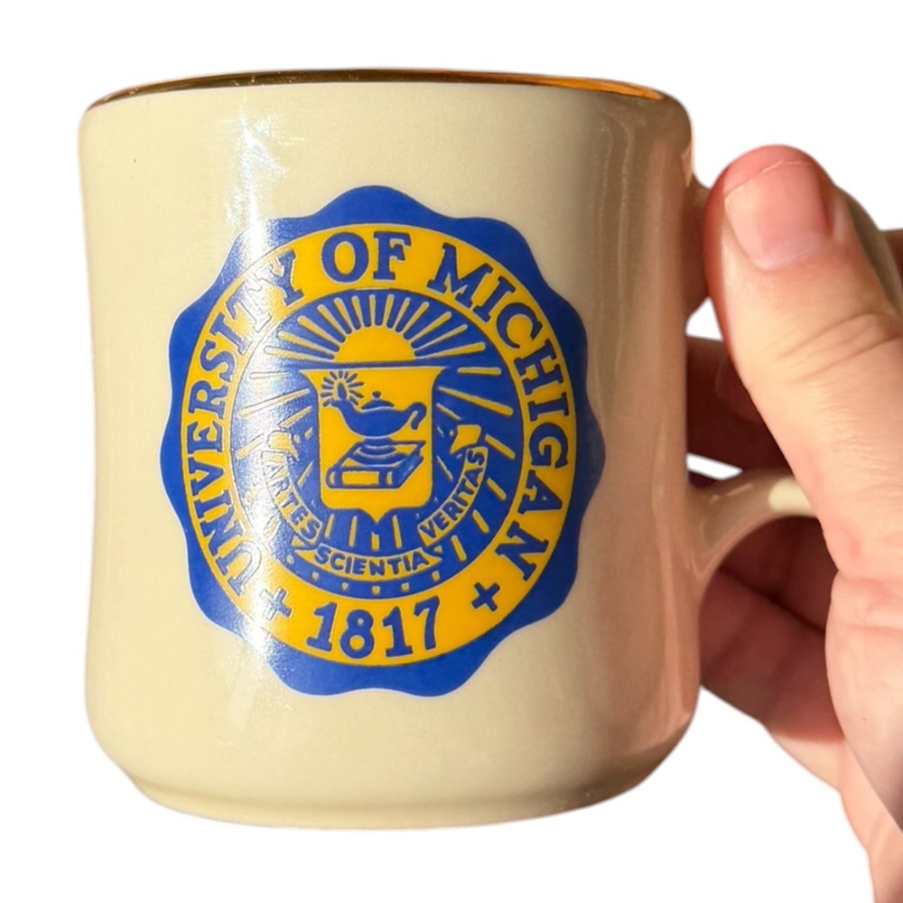 Vintage University of Michigan Coffee Mug Gold Rim Seal Crest Cream Ceramic 1817 - Picture 7 of 11